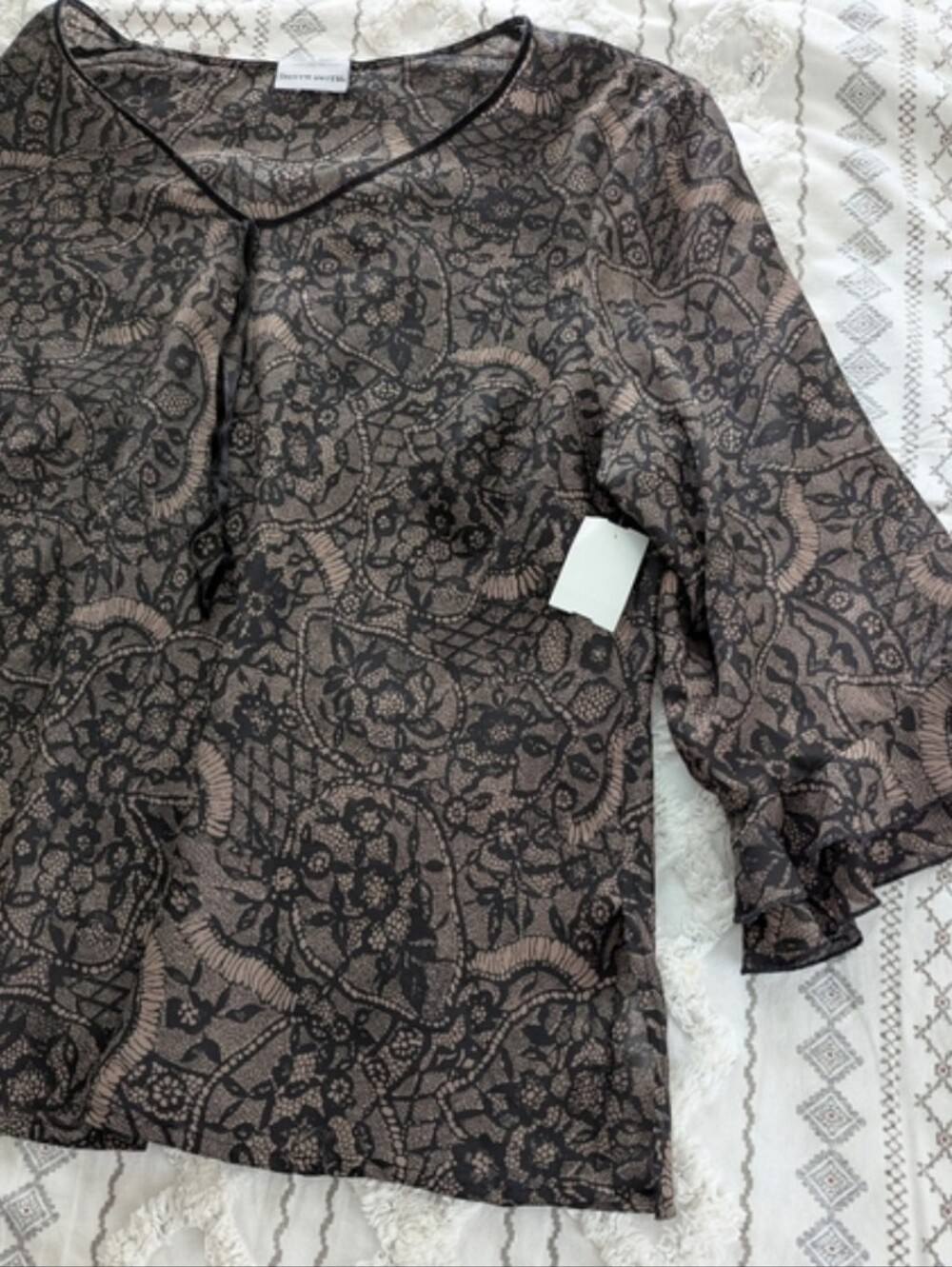 Violet + Claire & Jaclyn Smith Blouse - Picture 10 of 12